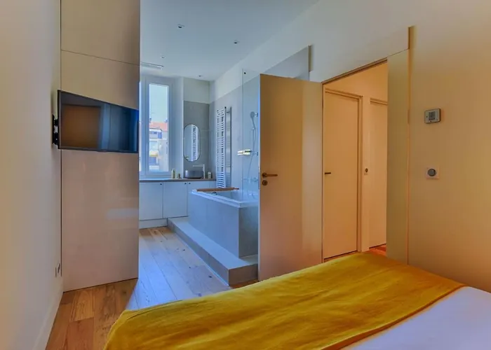 Luxury - Heart Of - Rue D'antibes *