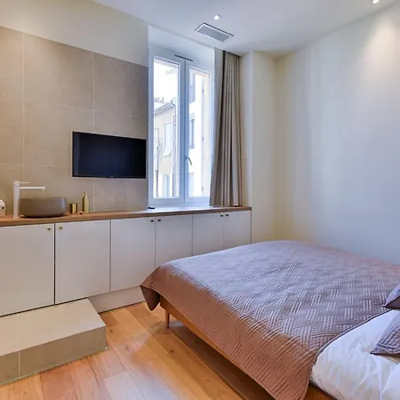 Luxury - Heart Of - Rue D'antibes * 칸느