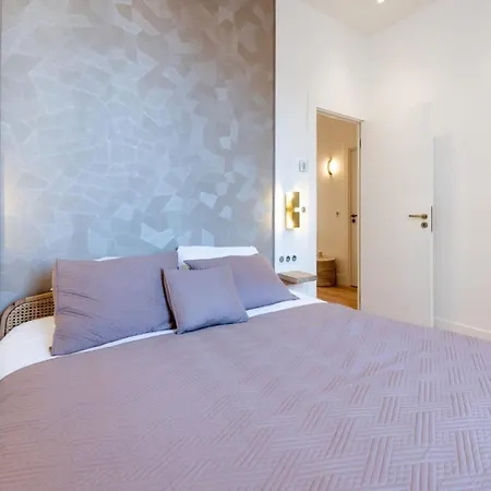 Luxury - Heart Of - Rue D'antibes * Канны